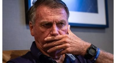 Moraes cala Bolsonaro