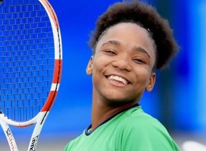 vitoria_miranda_tenis_cadeira_de_rodas.jpg